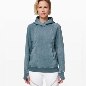 Lululemon Scuba Pullover in Faded Grey